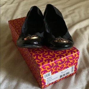 Tory Burch Caroline flat
